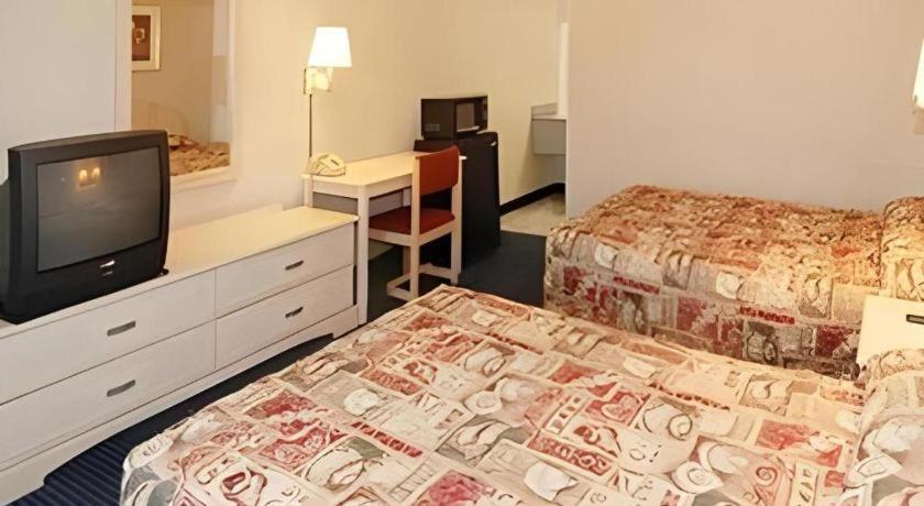 Econo Lodge Airport Norfolk Exterior photo